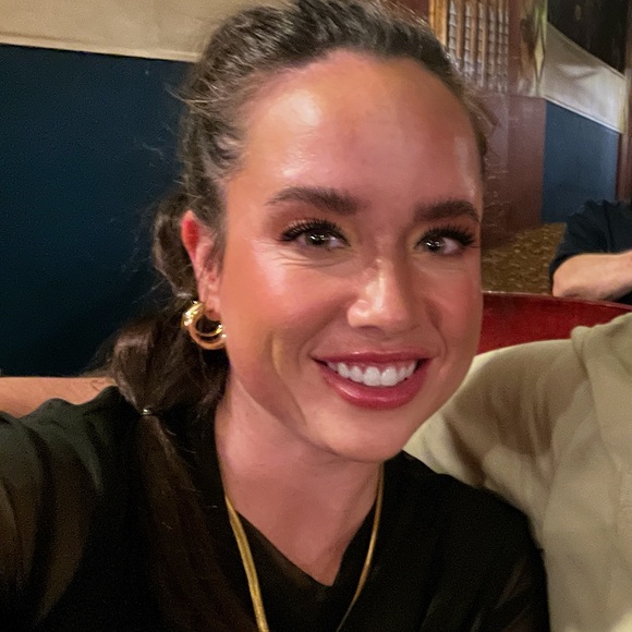 Meet your Posher, Cayt! - Picture 1 of 1